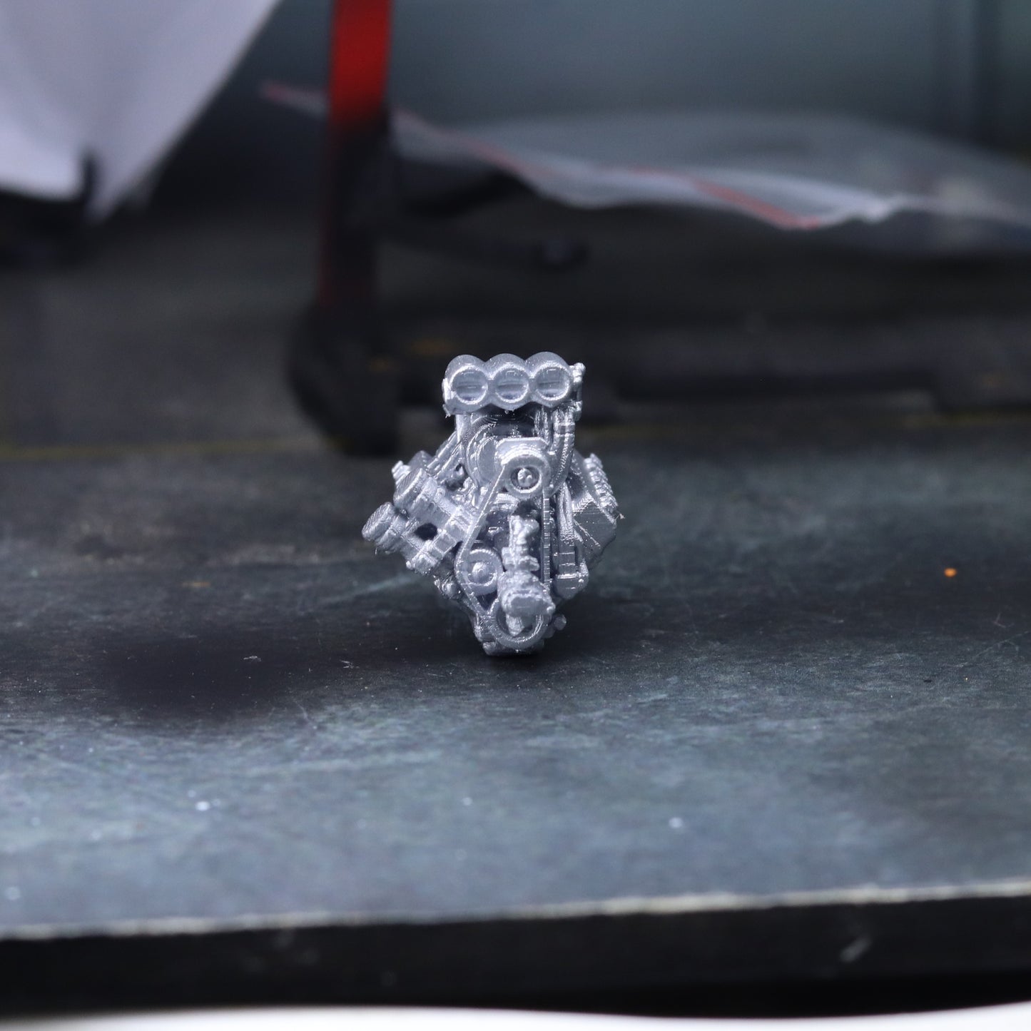 Diecast Engine 1/64 V8 Hot Rod Racing.