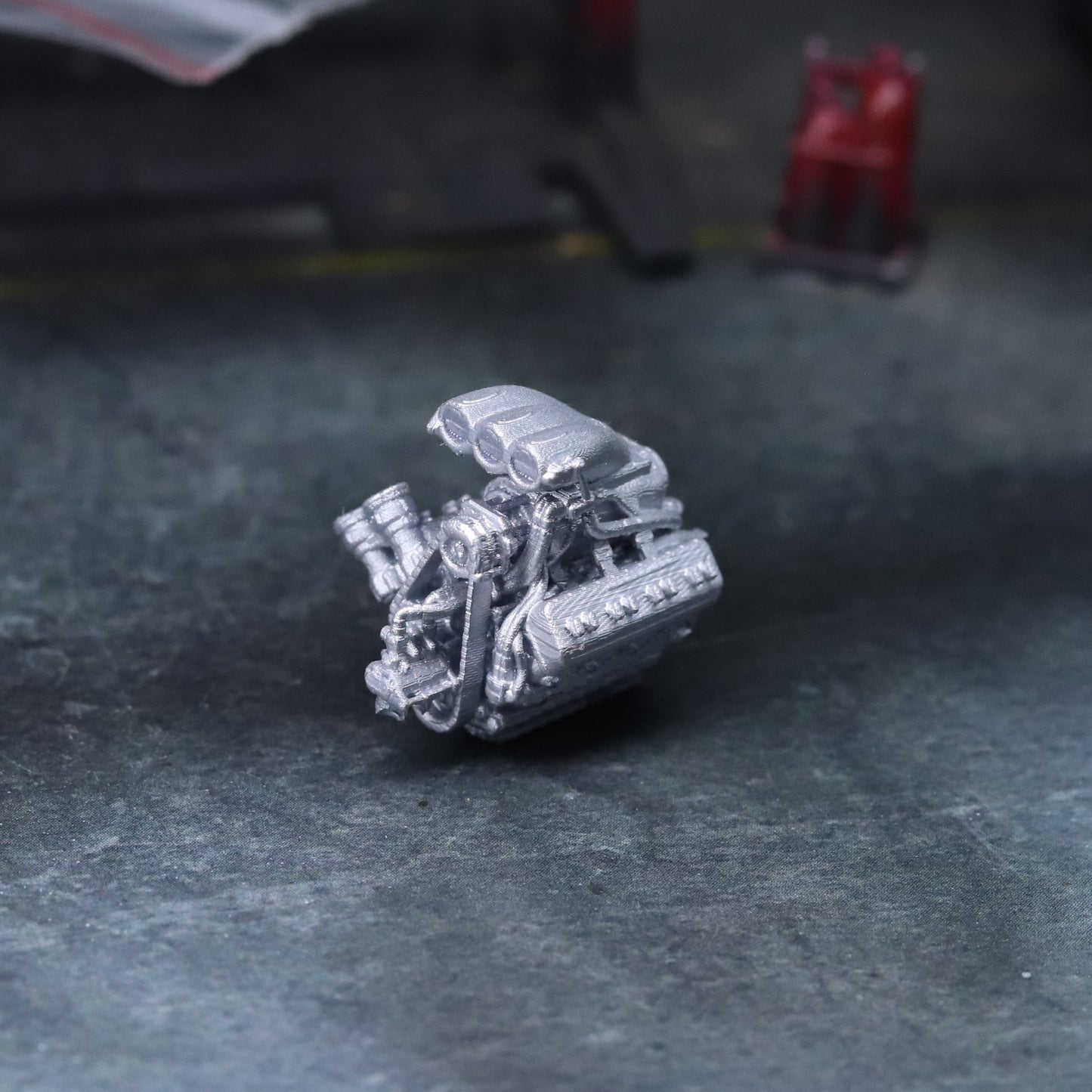 Diecast Engine 1/64 V8 Hot Rod Racing.