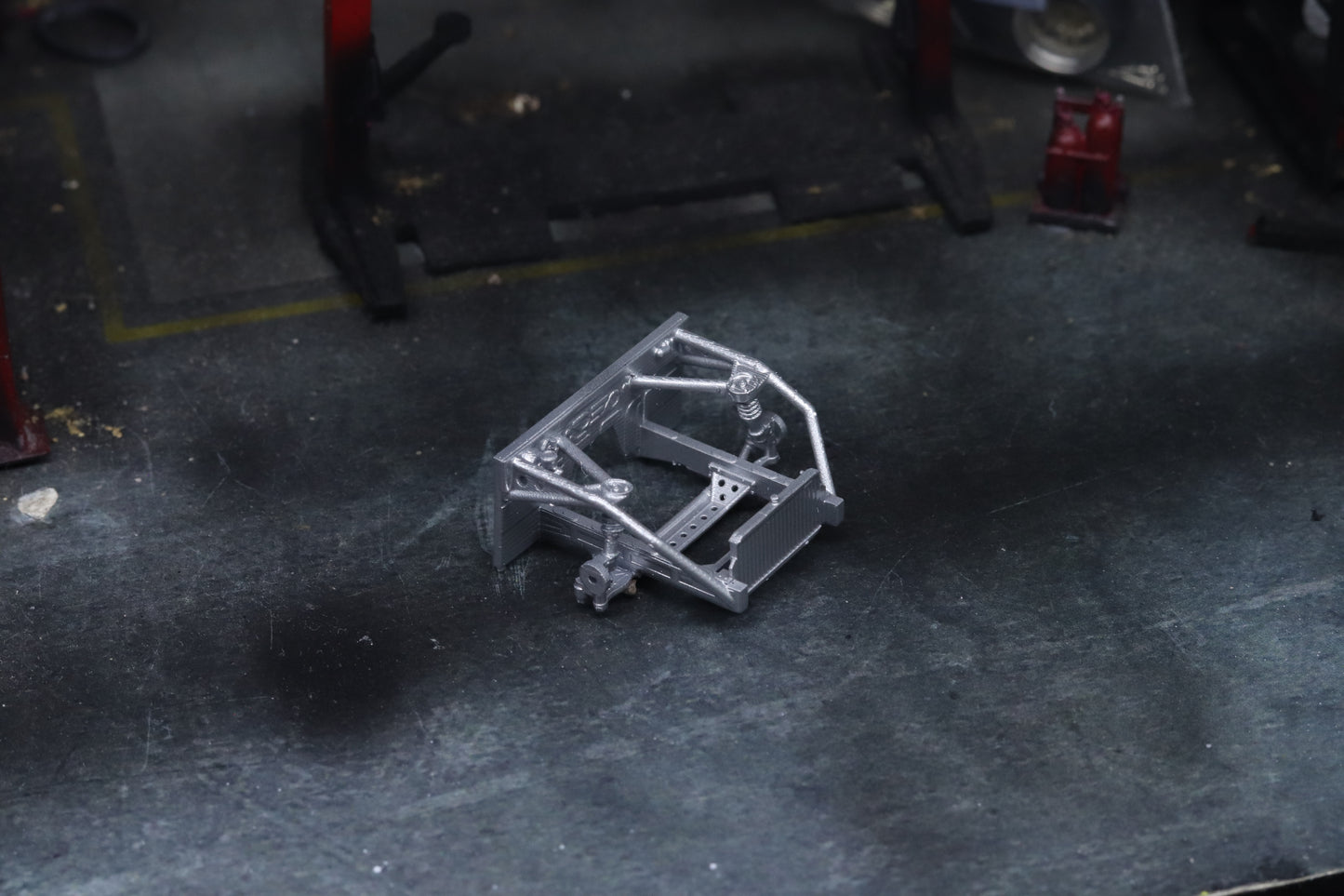 Part Diecast 1/64 Front Frame Tube Universal.